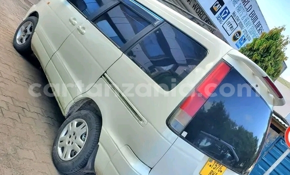Buy Used Toyota Noah White Car in Biharamulo in Kagera Buy Used Toyota Noah White Car in Biharamulo in Kagera