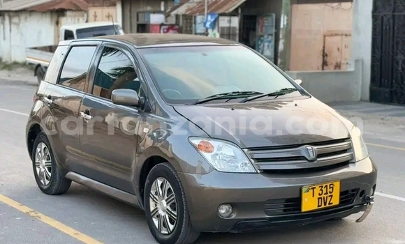 Buy Used Toyota IST Black Car in Biharamulo in Kagera