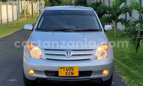 Buy Used Toyota IST White Car in Chake Chake in Pemba South Buy Used Toyota IST White Car in Chake Chake in Pemba South