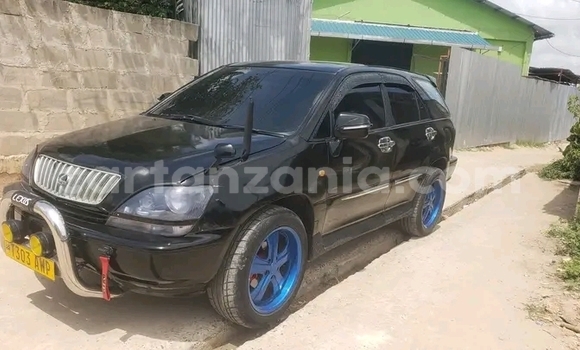 Buy Used Lexus IS Black Car in Bwanga in Kagera Buy Used Lexus IS Black Car in Bwanga in Kagera