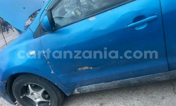 Nunua Ilio tumika Toyota IST Bluu Gari ndani ya Chake Chake nchini Pemba Kusini Nunua Ilio tumika Toyota IST Bluu Gari ndani ya Chake Chake nchini Pemba Kusini