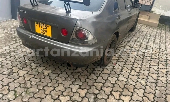 Nunua Ilio tumika Toyota Altezza Nyingine Gari ndani ya Chake Chake nchini Pemba Kusini Nunua Ilio tumika Toyota Altezza Nyingine Gari ndani ya Chake Chake nchini Pemba Kusini