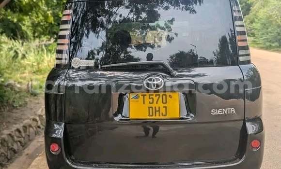 Nunua Ilio tumika Toyota Sienta Nyingine Gari ndani ya Chake Chake nchini Pemba Kusini Nunua Ilio tumika Toyota Sienta Nyingine Gari ndani ya Chake Chake nchini Pemba Kusini