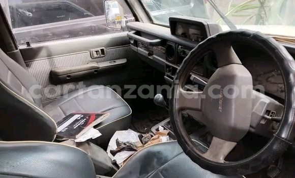 Buy Used Toyota Prado White Car in Biharamulo in Kagera Buy Used Toyota Prado White Car in Biharamulo in Kagera