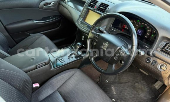 Buy Used Toyota Crown Silver Car in Dar es Salaam in Dar es Salaam Buy Used Toyota Crown Silver Car in Dar es Salaam in Dar es Salaam