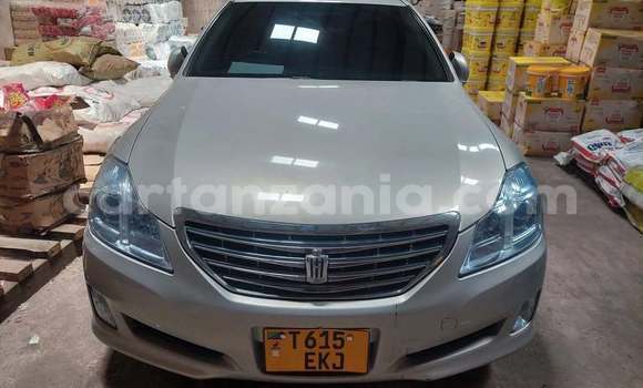 Buy Used Toyota Crown Other Car in Dar es Salaam in Dar es Salaam