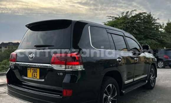 Nunua Ilio tumika Toyota Highlander Nyeusi Gari ndani ya Dar es Salaam nchini Dar es Salaam Nunua Ilio tumika Toyota Highlander Nyeusi Gari ndani ya Dar es Salaam nchini Dar es Salaam