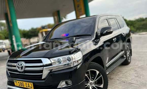 Nunua Ilio tumika Toyota Highlander Nyeusi Gari ndani ya Dar es Salaam nchini Dar es Salaam Nunua Ilio tumika Toyota Highlander Nyeusi Gari ndani ya Dar es Salaam nchini Dar es Salaam