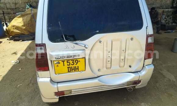 Nunua Ilio tumika Mitsubishi Pajero Nyingine Gari ndani ya Dar es Salaam nchini Dar es Salaam Nunua Ilio tumika Mitsubishi Pajero Nyingine Gari ndani ya Dar es Salaam nchini Dar es Salaam