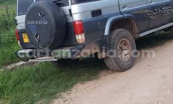 Nunua Ilio tumika Toyota Prado Nyingine Gari ndani ya Dar es Salaam nchini Dar es Salaam Nunua Ilio tumika Toyota Prado Nyingine Gari ndani ya Dar es Salaam nchini Dar es Salaam