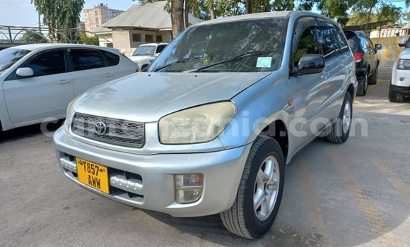 Nunua Ilio tumika Toyota RAV4 Nyingine Gari ndani ya Dar es Salaam nchini Dar es Salaam