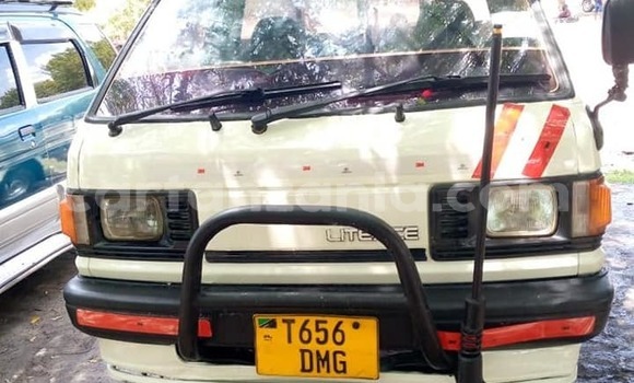 Nunua Ilio tumika Toyota Town Ace Nyeupe Gari ndani ya Dar es Salaam nchini Dar es Salaam Nunua Ilio tumika Toyota Town Ace Nyeupe Gari ndani ya Dar es Salaam nchini Dar es Salaam