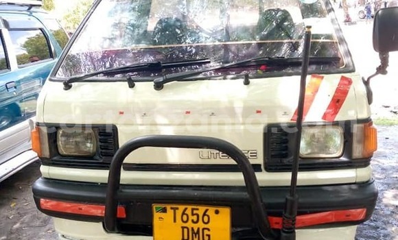 Buy Used Toyota Town Ace White Car in Dar es Salaam in Dar es Salaam Buy Used Toyota Town Ace White Car in Dar es Salaam in Dar es Salaam