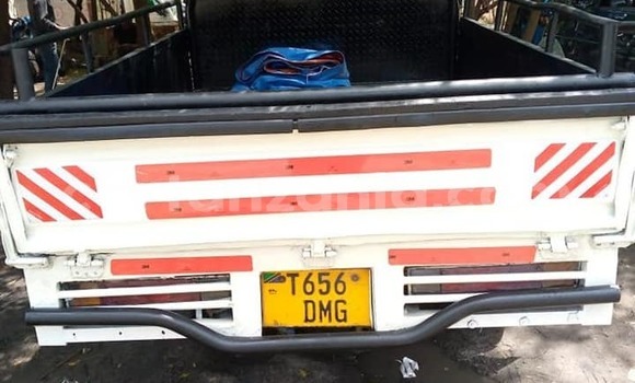 Buy Used Toyota Town Ace White Car in Dar es Salaam in Dar es Salaam Buy Used Toyota Town Ace White Car in Dar es Salaam in Dar es Salaam