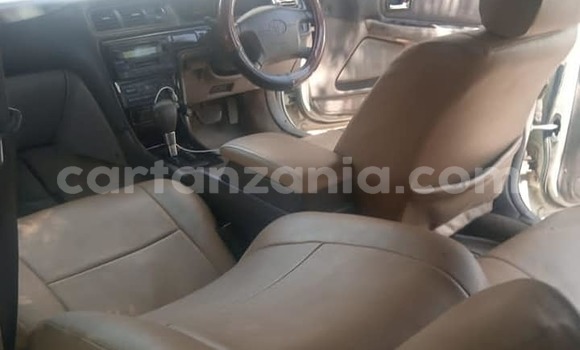 Buy Used Toyota Cresta White Car in Dar es Salaam in Dar es Salaam Buy Used Toyota Cresta White Car in Dar es Salaam in Dar es Salaam