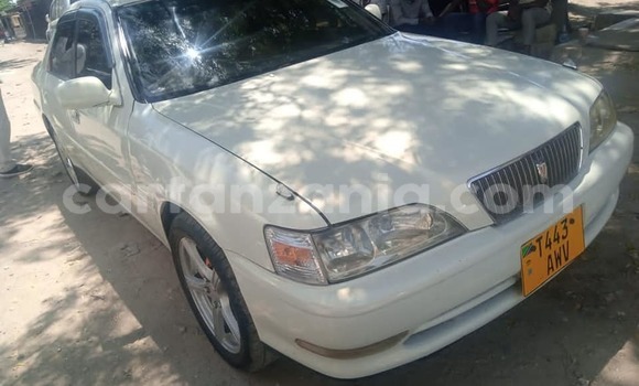 Buy Used Toyota Cresta White Car in Dar es Salaam in Dar es Salaam Buy Used Toyota Cresta White Car in Dar es Salaam in Dar es Salaam