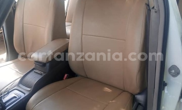 Buy Used Toyota Cresta White Car in Dar es Salaam in Dar es Salaam Buy Used Toyota Cresta White Car in Dar es Salaam in Dar es Salaam