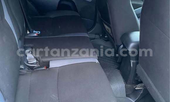 Buy Used Mitsubishi Outlander White Car in Dar es Salaam in Dar es Salaam Buy Used Mitsubishi Outlander White Car in Dar es Salaam in Dar es Salaam