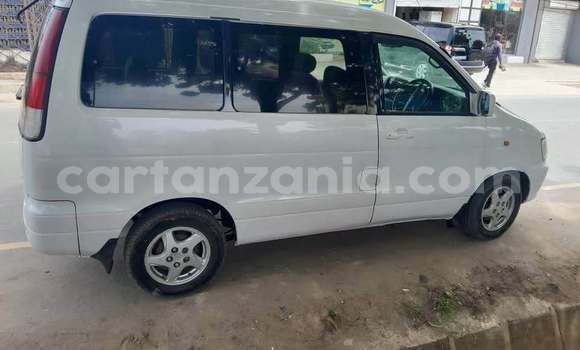 Buy Used Toyota Noah White Car in Dar es Salaam in Dar es Salaam Buy Used Toyota Noah White Car in Dar es Salaam in Dar es Salaam