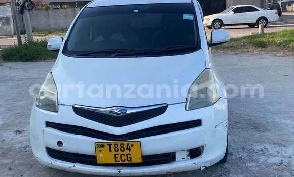 Buy Used Toyota Ractis White Car in Dar es Salaam in Dar es Salaam Buy Used Toyota Ractis White Car in Dar es Salaam in Dar es Salaam