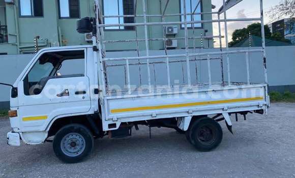 Buy Used Toyota Town Ace White Car in Dar es Salaam in Dar es Salaam Buy Used Toyota Town Ace White Car in Dar es Salaam in Dar es Salaam