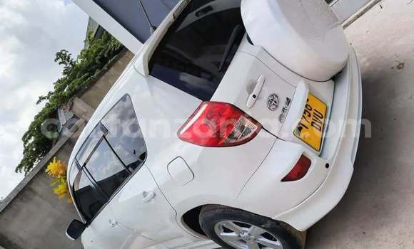 Buy Used Toyota RAV4 White Car in Dar es Salaam in Dar es Salaam Buy Used Toyota RAV4 White Car in Dar es Salaam in Dar es Salaam