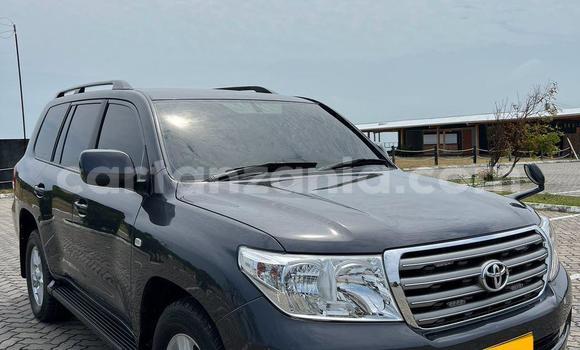 Nunua Ilio tumika Toyota Land Cruiser Nyeusi Gari ndani ya Dar es Salaam nchini Dar es Salaam