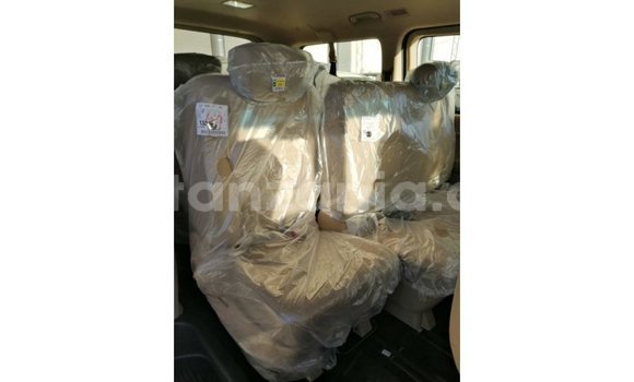 Buy Import Hyundai Accent White Car in Import - Dubai in Arusha Buy Import Hyundai Accent White Car in Import - Dubai in Arusha