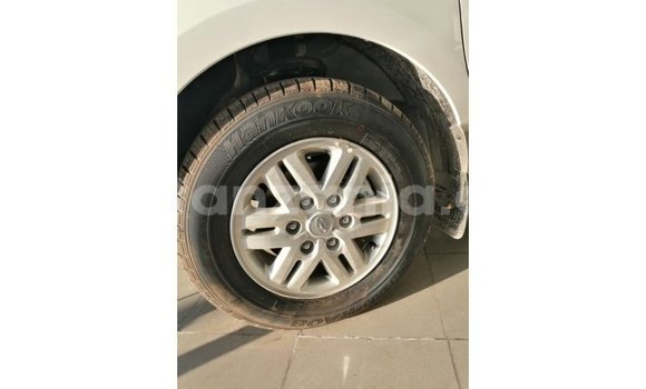 Buy Import Hyundai Accent White Car in Import - Dubai in Arusha Buy Import Hyundai Accent White Car in Import - Dubai in Arusha