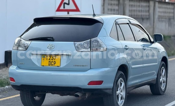 Buy Used Toyota Harrier Blue Car in Dar es Salaam in Dar es Salaam
