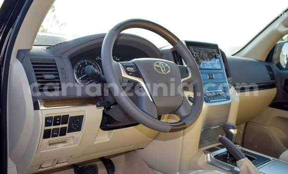 Buy Import Toyota Land Cruiser Black Car in Import - Dubai in Arusha Buy Import Toyota Land Cruiser Black Car in Import - Dubai in Arusha