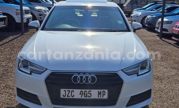 Nunua Ilio tumika Audi A4 Nyeupe Gari ndani ya Dodoma nchini Dodoma Nunua Ilio tumika Audi A4 Nyeupe Gari ndani ya Dodoma nchini Dodoma