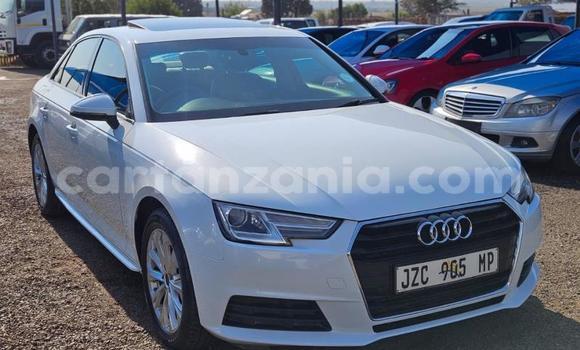 Nunua Ilio tumika Audi A4 Nyeupe Gari ndani ya Dodoma nchini Dodoma Nunua Ilio tumika Audi A4 Nyeupe Gari ndani ya Dodoma nchini Dodoma