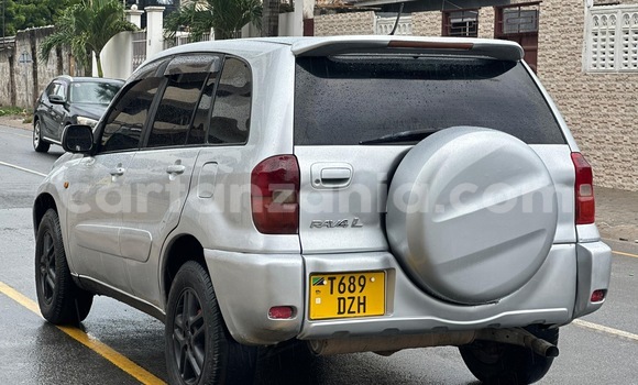 Nunua Ilio tumika Toyota RAV4 Fedha Gari ndani ya Ilala nchini Dar es Salaam Nunua Ilio tumika Toyota RAV4 Fedha Gari ndani ya Ilala nchini Dar es Salaam