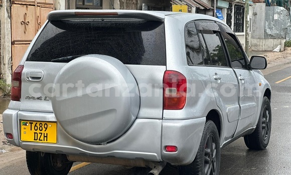 Nunua Ilio tumika Toyota RAV4 Fedha Gari ndani ya Ilala nchini Dar es Salaam Nunua Ilio tumika Toyota RAV4 Fedha Gari ndani ya Ilala nchini Dar es Salaam