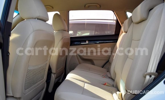Buy Import Kia Sorento White Car in Import - Dubai in Arusha Buy Import Kia Sorento White Car in Import - Dubai in Arusha