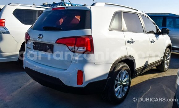 Buy Import Kia Sorento White Car in Import - Dubai in Arusha Buy Import Kia Sorento White Car in Import - Dubai in Arusha