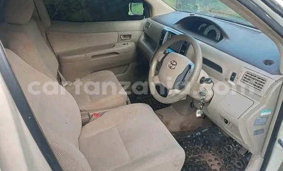 Buy Used Toyota Raum White Car in Chato in Geita Buy Used Toyota Raum White Car in Chato in Geita