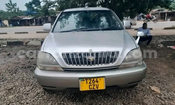 Nunua Ilio tumika Toyota Harrier Nyingine Gari ndani ya Bariadi nchini Simiyu Nunua Ilio tumika Toyota Harrier Nyingine Gari ndani ya Bariadi nchini Simiyu