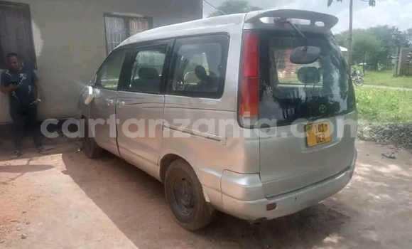 Nunua Ilio tumika Toyota Noah Nyingine Gari ndani ya Biharamulo nchini Kagera Nunua Ilio tumika Toyota Noah Nyingine Gari ndani ya Biharamulo nchini Kagera