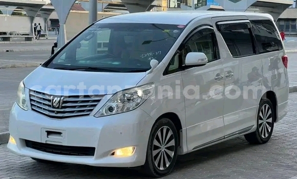 Buy Used Toyota Alphard White Car in Bunda in Mara