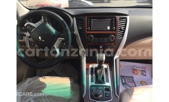 Nunua Imported Mitsubishi Montero Nyingine Gari ndani ya Import - Dubai nchini Arusha Nunua Imported Mitsubishi Montero Nyingine Gari ndani ya Import - Dubai nchini Arusha
