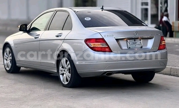 Nunua Ilio tumika Mercedes‒Benz AMG GT Nyeupe Gari ndani ya Biharamulo nchini Kagera Nunua Ilio tumika Mercedes‒Benz AMG GT Nyeupe Gari ndani ya Biharamulo nchini Kagera