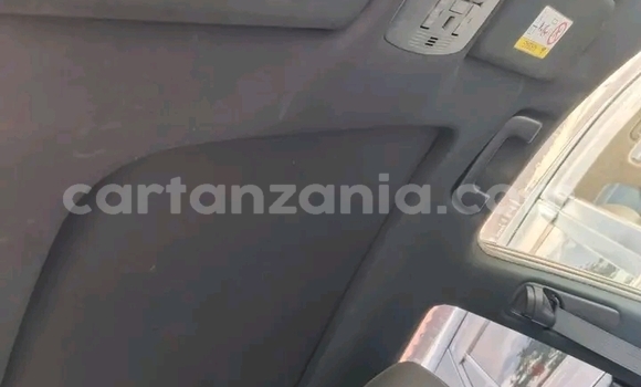 Nunua Ilio tumika Toyota Harrier Nyeupe Gari ndani ya Biharamulo nchini Kagera Nunua Ilio tumika Toyota Harrier Nyeupe Gari ndani ya Biharamulo nchini Kagera