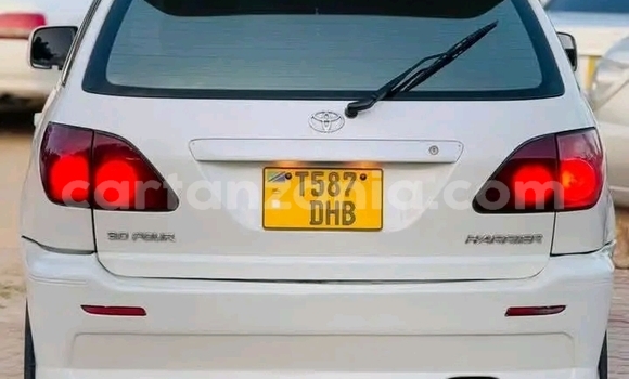 Buy Used Toyota Harrier White Car in Biharamulo in Kagera Buy Used Toyota Harrier White Car in Biharamulo in Kagera