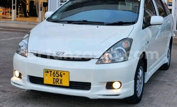 Buy Used Toyota IST White Car in Biharamulo in Kagera Buy Used Toyota IST White Car in Biharamulo in Kagera