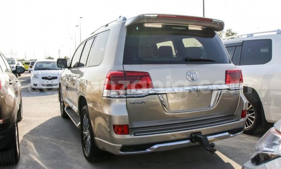 Nunua Imported Toyota Land Cruiser Nyingine Gari ndani ya Import - Dubai nchini Arusha Nunua Imported Toyota Land Cruiser Nyingine Gari ndani ya Import - Dubai nchini Arusha