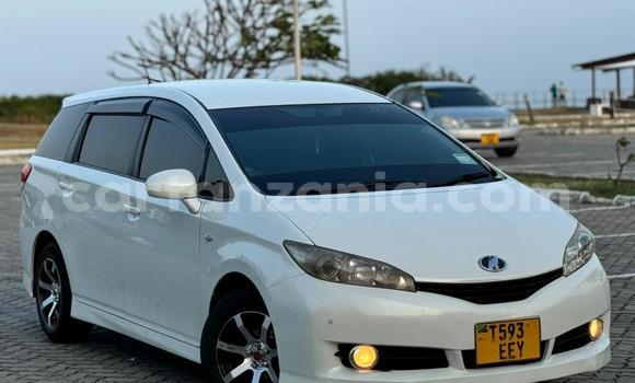 Buy Used Toyota Wish White Car in Dar es Salaam in Dar es Salaam