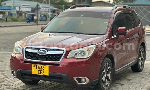 Nunua Ilio tumika Subaru Forester Nyekundu Gari ndani ya Dar es Salaam nchini Dar es Salaam