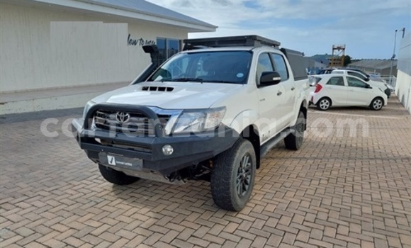 Buy Used Toyota Hilux White Car in Dodoma in Dodoma Buy Used Toyota Hilux White Car in Dodoma in Dodoma